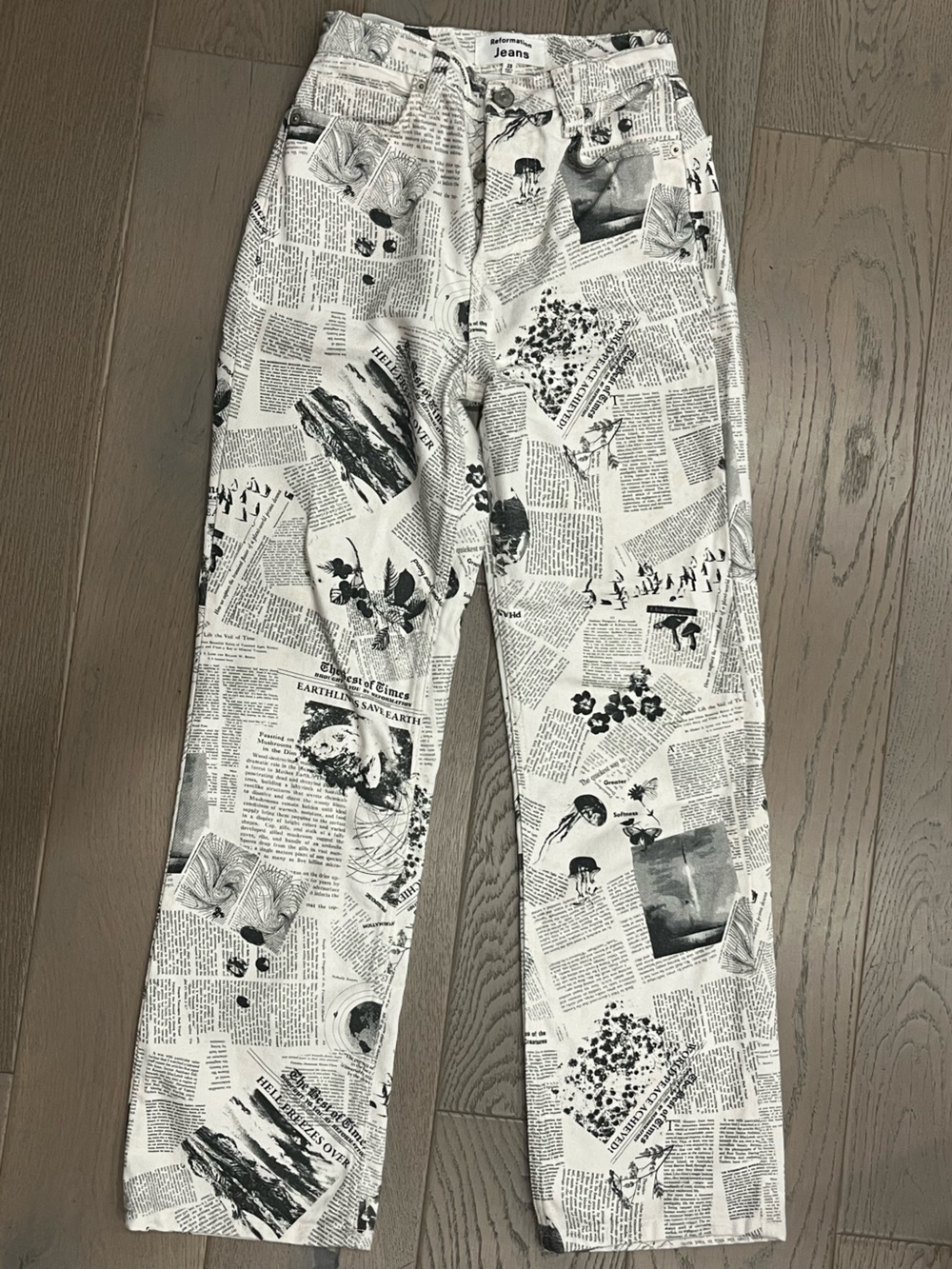 Reformation Ladies Newspaper Print Jeans - White/Black